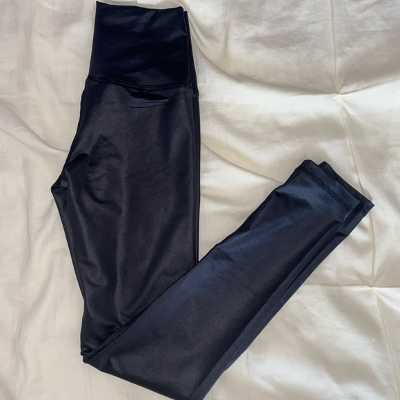 Aerie Shiny Black Leggings - Picture 1 of 4